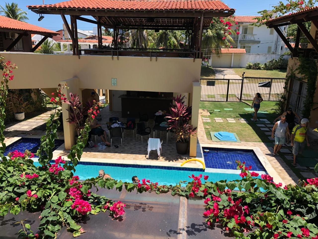 Апартаменти Ap Beirar Mar Com Piscina Кабу-ді-Санту-Агостінью Екстер'єр фото